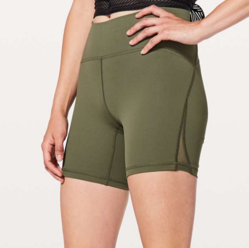 Lululemon train times short